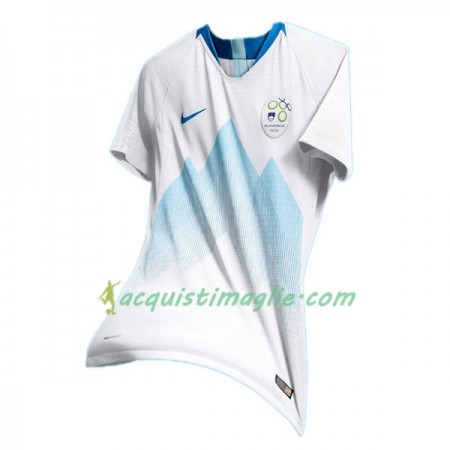 Divisa di Calcio Slovénie Prima 2018